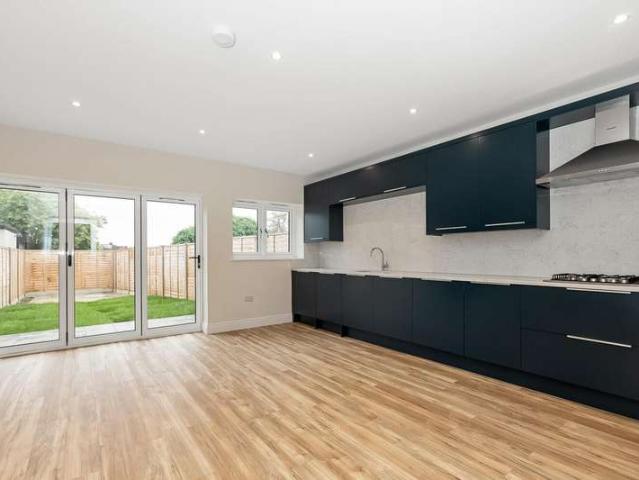 House for sale in London Borough of Lewisham, Greater London