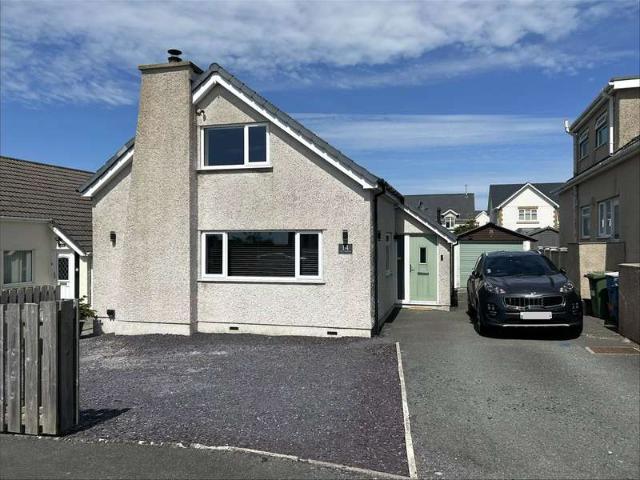 House for sale in Llanfair Pwllgwyngyll, Wales