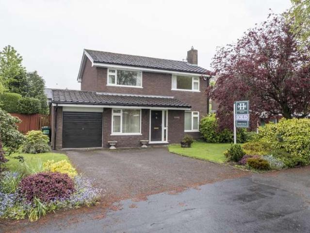 House for sale in Tattenhall, Cheshire