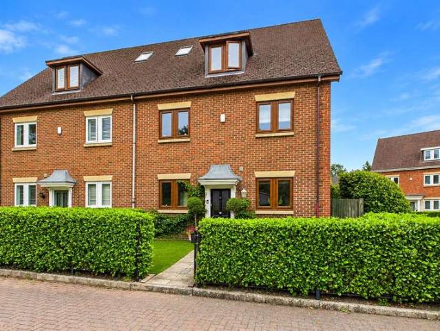 House for sale in Pennypot, Woking