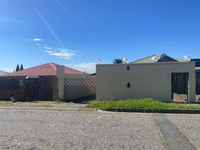 House for sale in Vosloorus, Gauteng