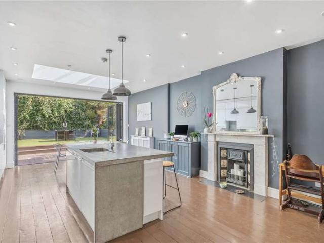 House for sale in Furzedown, Greater London