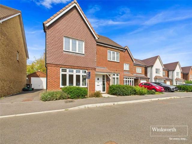 House for sale in Shinfield