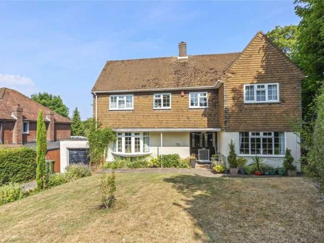 House for sale in Totteridge, Cressex