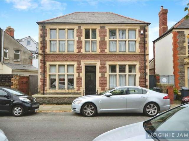 House for sale in Plasnewydd, Falcon Lodge