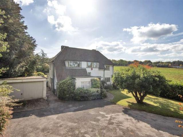 House for sale in Hillview, Surrey