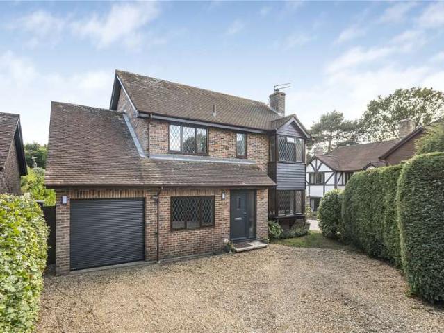 House for sale in Cootham, Horsham