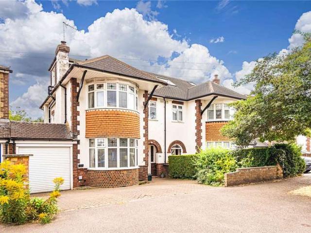 House for sale in Pouchen End, Hertfordshire