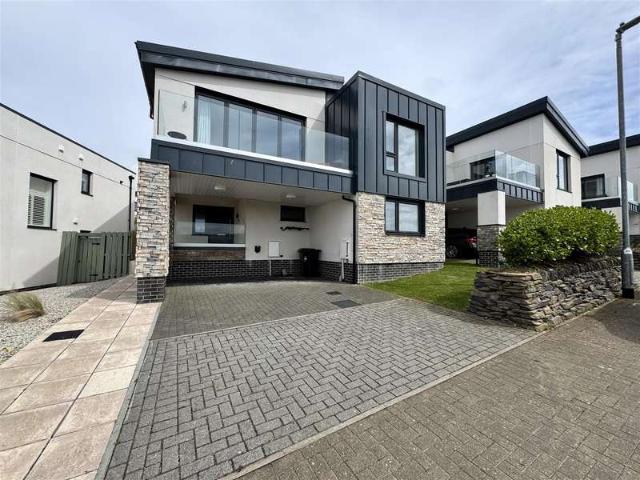House for sale in Penwartha Coombe, Cornwall
