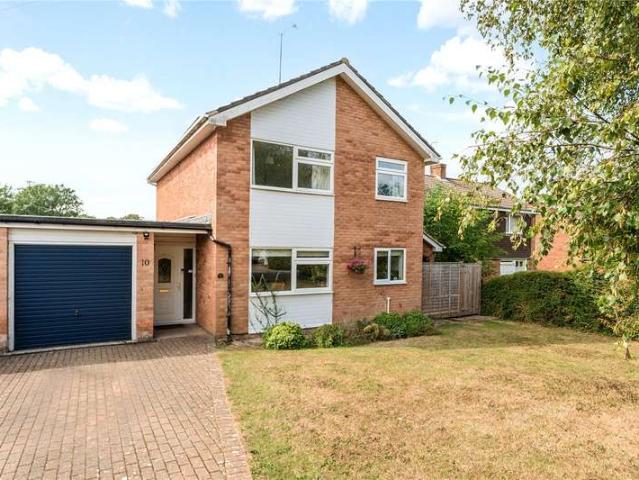 House for sale in Fole, Surrey