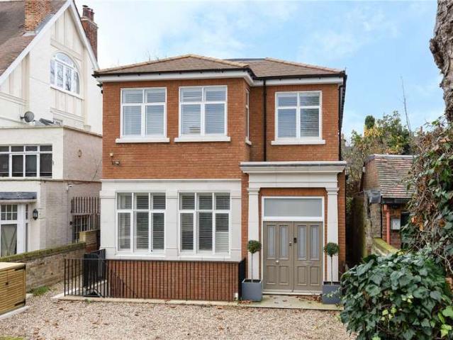 House for sale in Roehampton, Greater London