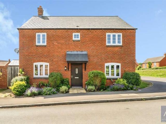 House for sale in Carpenter's Place, Brackley