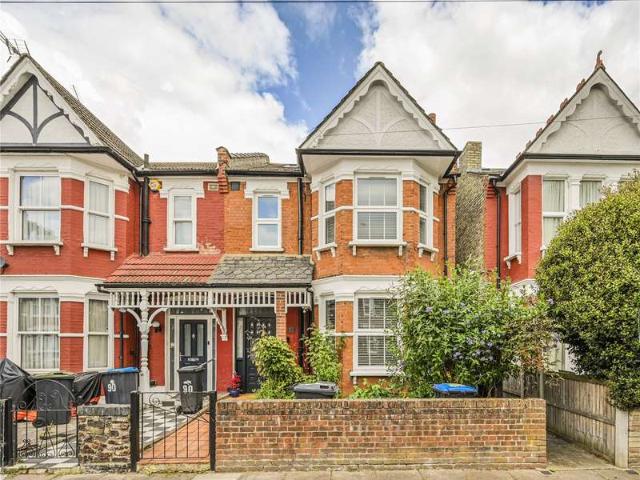 House for sale in New Southgate, Greater London