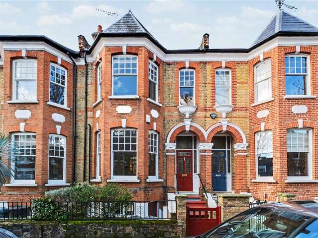 House for sale in Highbury, Greater London
