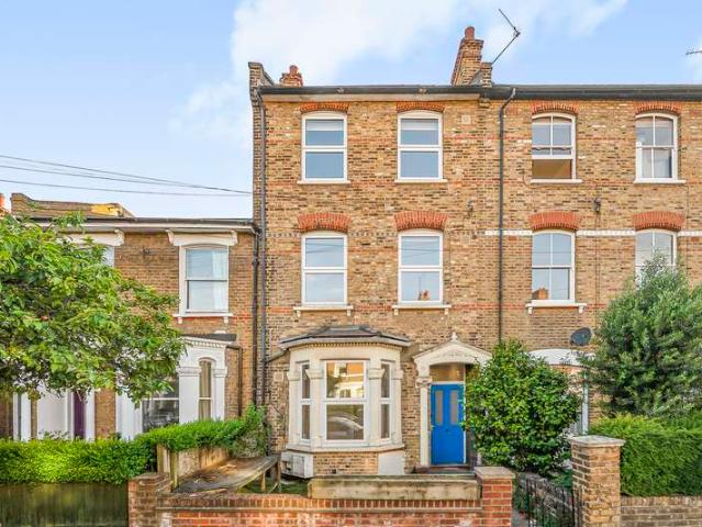 House for sale in Finsbury Park, Greater London