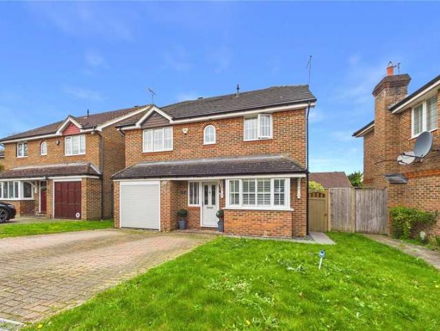 House for sale in Shinfield, Three Mile Cross