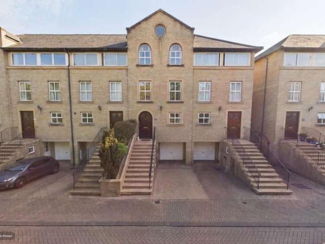 House for sale in Ocean Village, City Of Southampton