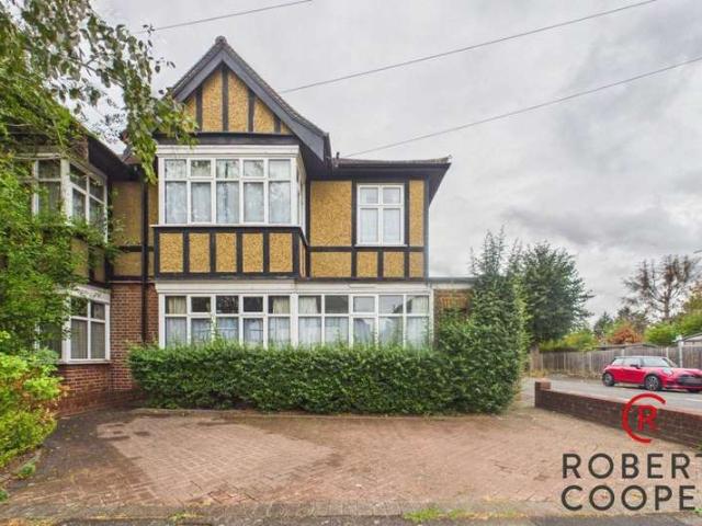 House for sale in Eastcote, Greater London