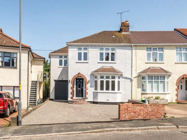 House for sale in Kingswood, South Gloucestershire