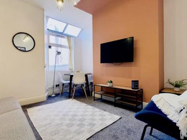 Room for rent in Higher Broughton, Salford