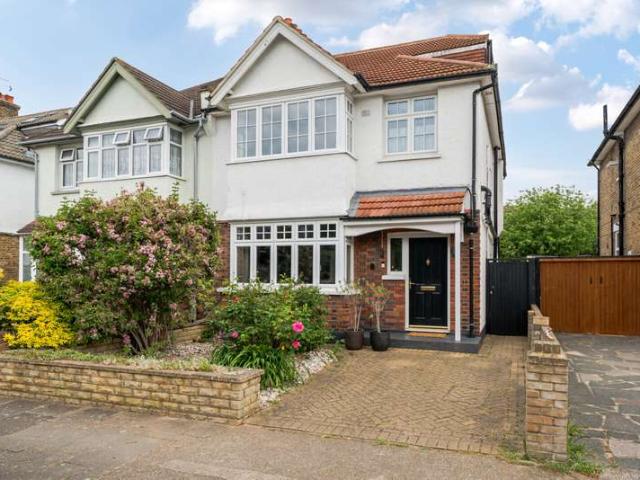 House for sale in Norbiton, Greater London
