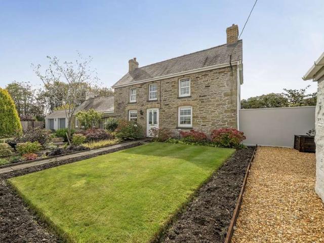 House for sale in Llangeler, Rhos