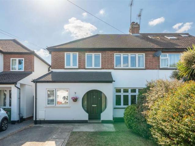 House for sale in Datchet