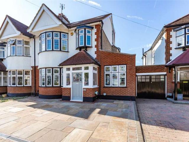 House for sale in Upminster, Greater London