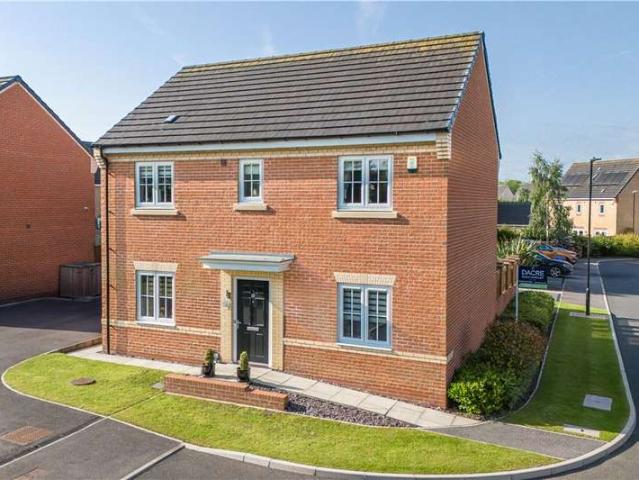 House for sale in Harrogate, North Yorkshire