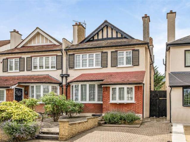 House for sale in Palmers Green, Greater London