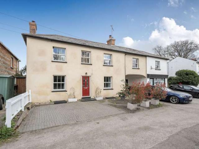 House for sale in Barton Stacey, Hampshire