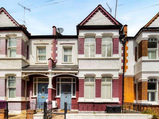House for sale in Old Ford, Bow