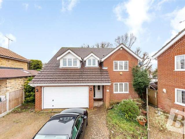 House for sale in Doddinghurst, Brentwood