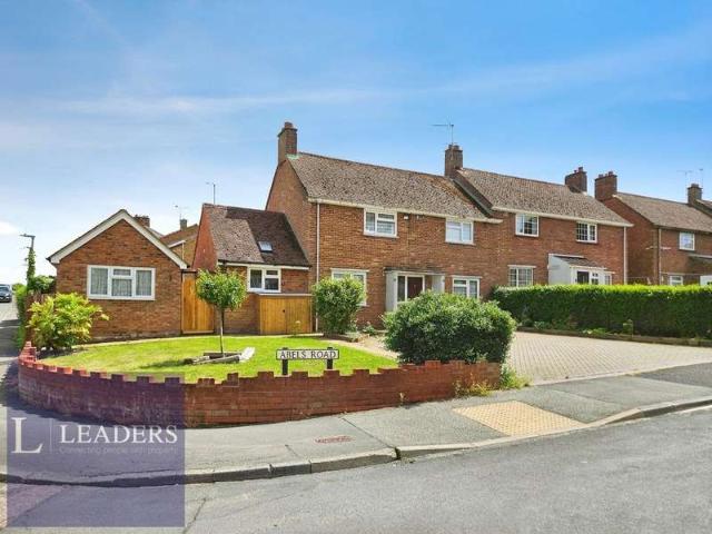 House for sale in Chipping Hill, Essex
