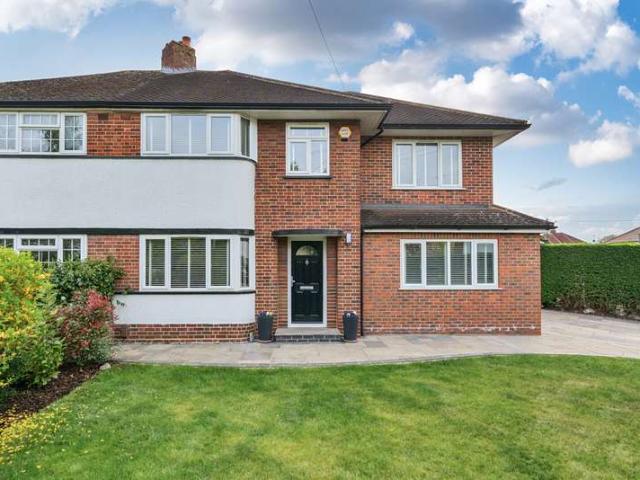 House for sale in Lower Halliford, Surrey