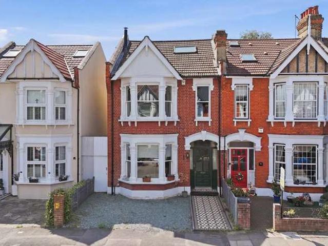 House for sale in Wanstead, Greater London