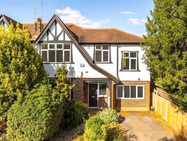 House for sale in Surbiton, Greater London