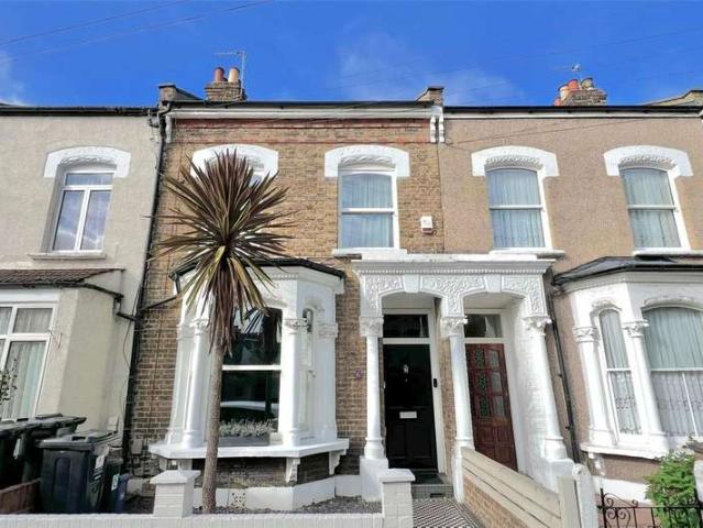 House for sale in London Borough of Hackney, Greater London