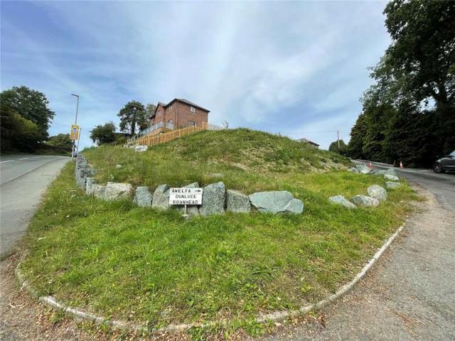 House for sale in Welshpool, Wales