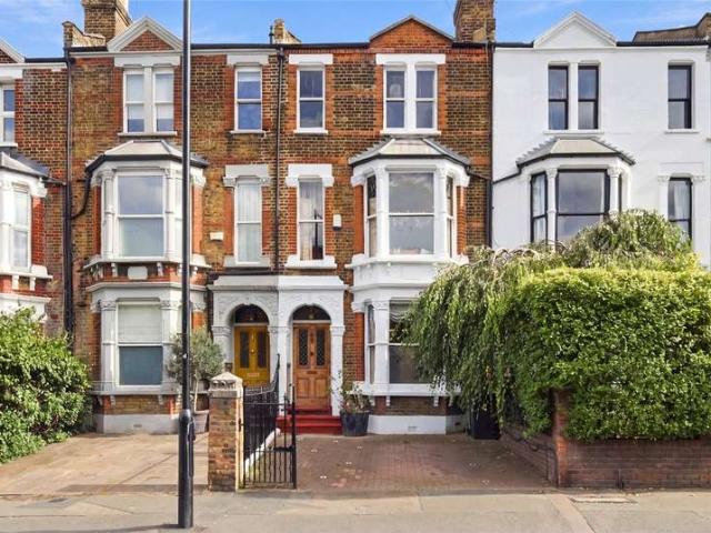 House for sale in London Borough of Hackney, Greater London