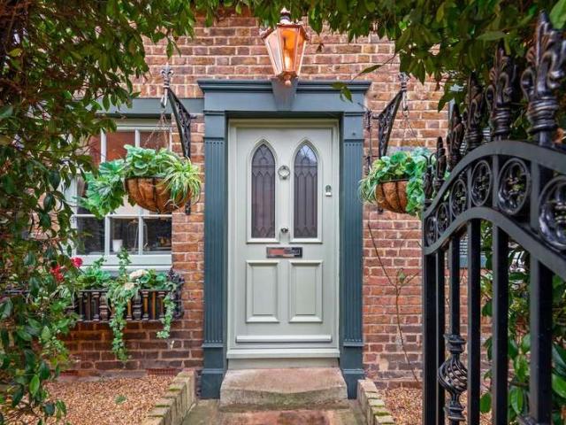 House for sale in Clewer Village, Windsor