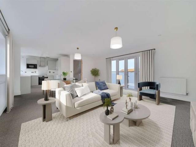 House for sale in Folkestone, Kent