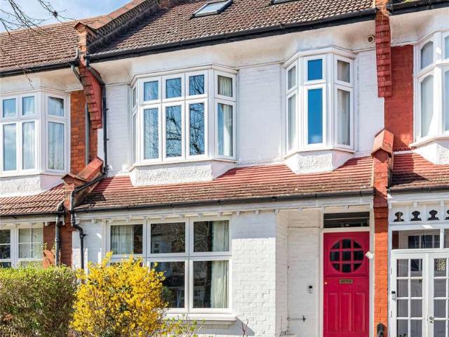 House for sale in Palmers Green, Greater London
