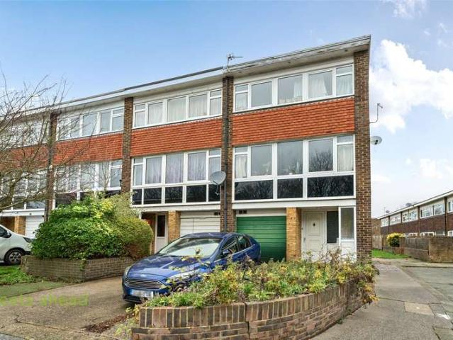 House for sale in London Borough of Croydon, Addiscombe