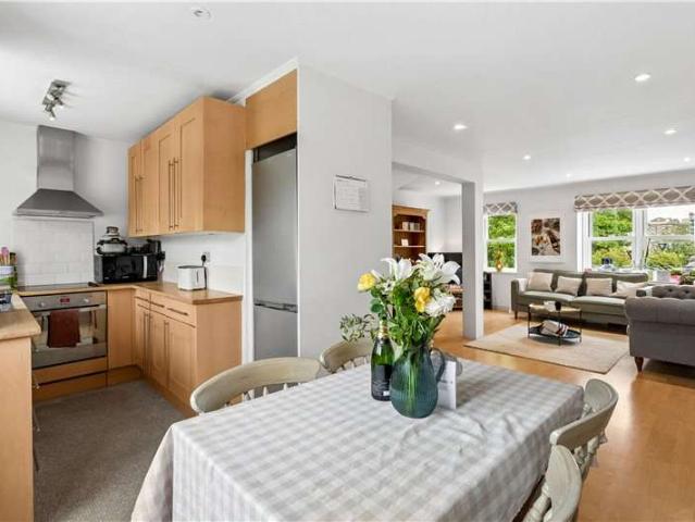 House for sale in Battersea, Greater London