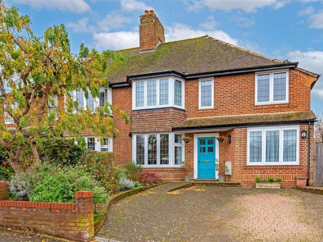 House for sale in St Albans