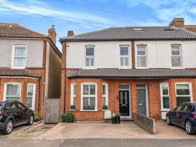 House for sale in Lower Halliford, Surrey