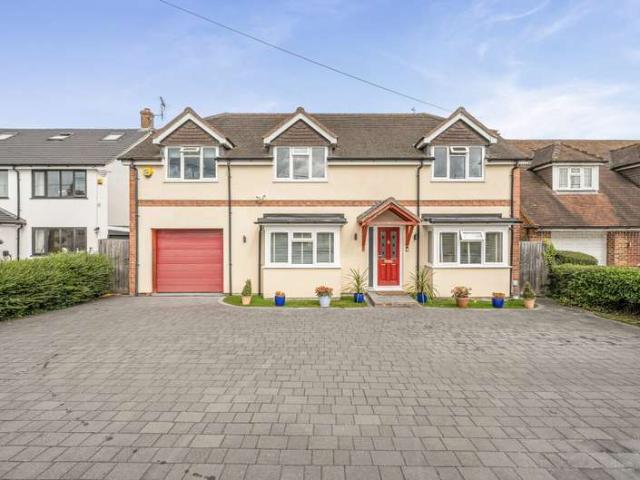 House for sale in Shinfield