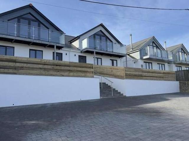 House for sale in Penwartha Coombe, Cornwall