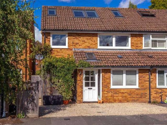House for sale in Lunnon, Buckinghamshire